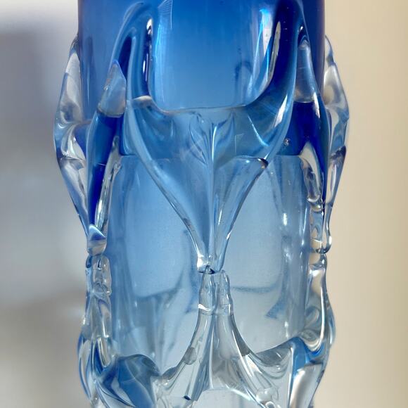 Vintage Hand Made Cobalt Blue Ombré “Web” Italian Art Glass Vase Pair 13” - Picture 4 of 12